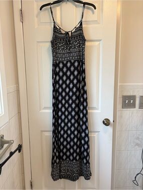 Mimi Chica Black and White Printed Maxi Dress size small